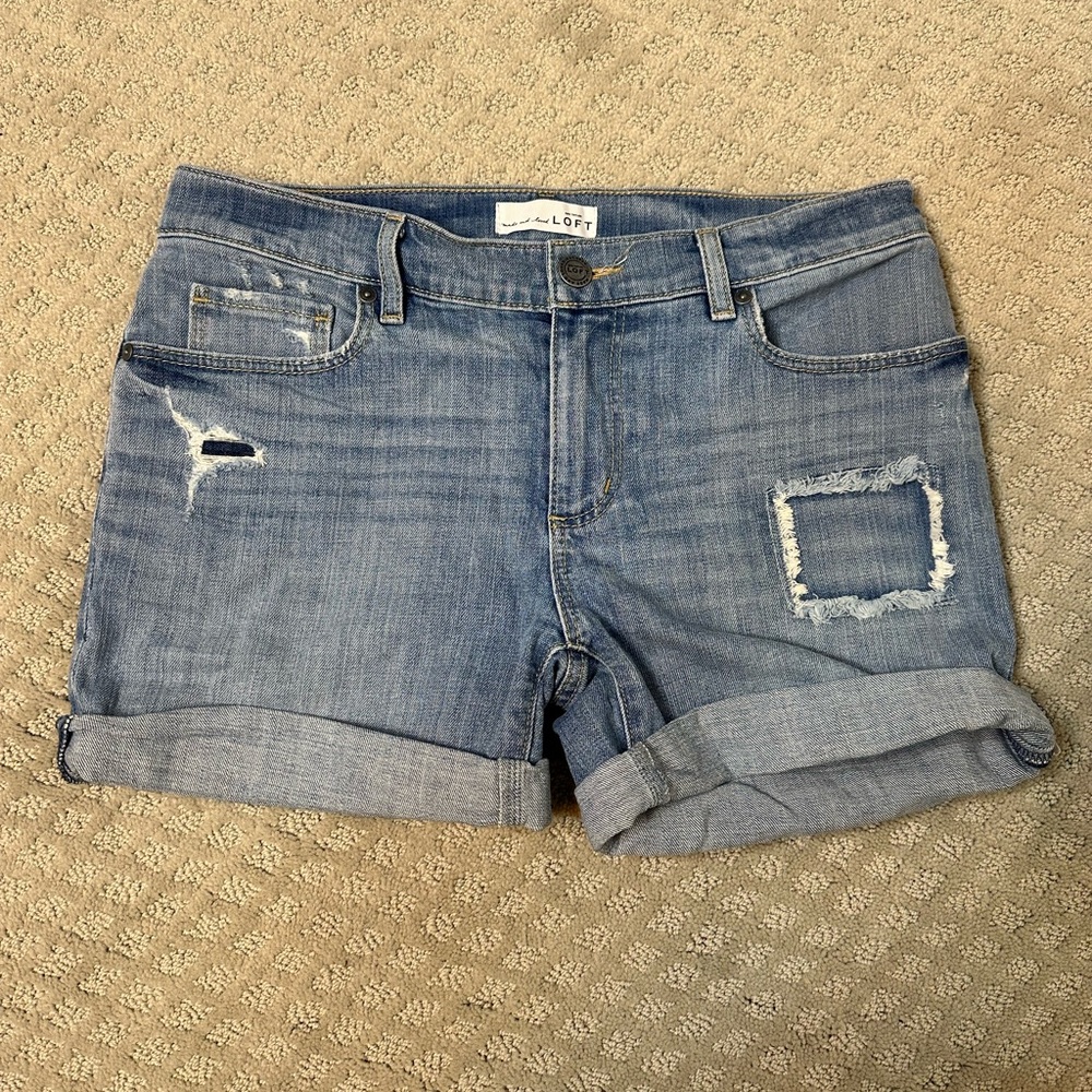 Sz 26 or 2 Ann Taylor Loft light wash cuffed patched light wash shorts mid rise